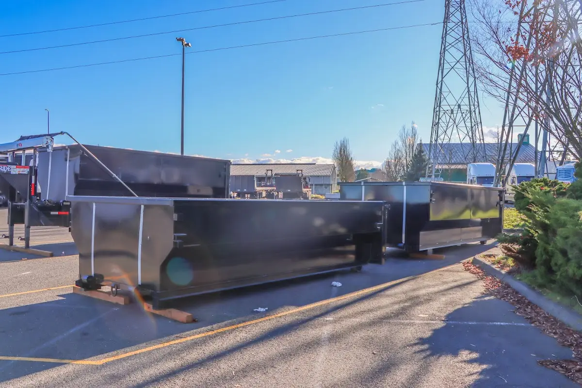 Professional dumpster rental and junk removal service in Oronoko